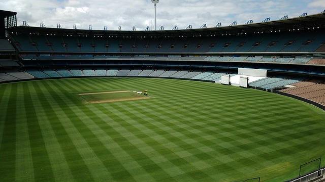 美记爆料湖人正积极追求赫伯特·琼斯，名嘴晒出3换1方案